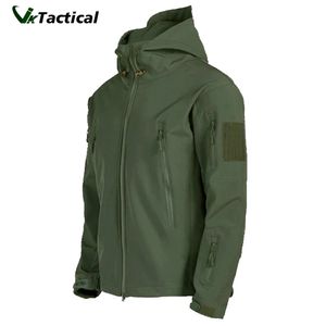 Женские куртки в стиле милитари, уличные мужские куртки из кожи акулы, мягкая оболочка, тактическая водонепроницаемая ветровка, армейская боевая куртка, мужские пальто-бомберы с капюшоном 231018