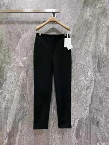 Pantaloni da donna Moda Cool Black Gaberdine Rider Style per le donne 2023 Autunno Pantaloni slim a treccia laterale di alta qualità Lady