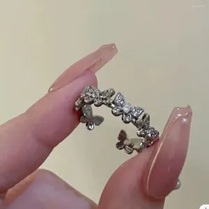 Pierścienie klastra Modna błyszcząca błyszcząca sześcienna cyrkonia geometryczna regulowana pierścień palców dziewczęta minimalistyczne Dainty Otwarte Wedding Jewlery Gifts