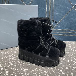Designer Skid Boots Nylon Waterproof Martin Ankle Snow Boot Thick Soles Triangle Monolith Booties Winter Fur Shoes