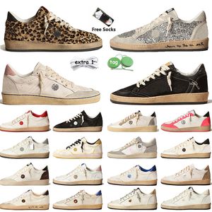 Women Men Designer Casual Shoes Flat Vintage Basketball Sneakers Suede Upper Crackle Leather Silver Glitter Skateboard Sports Trainers Never Stop Dreaming Shoe