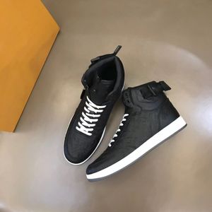 Scarpe casual Rivoli Sneaker Boot Stivali alti di lusso Designer da uomo Pelle di vitello Runner Stampa in rilievo Classico arazzo Canvas Sneakers 05