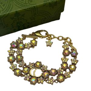 Nuovi accessori moda Diamanti colorati e pietre preziose Stile Collana Orecchini Anelli con scatola