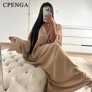 Roupas étnicas Elegante Médio Oriente Muçulmano Vestido Modesto para Mulheres Eid Árabe Dubai Plain Abaya Islâmico Turquia Jalabiya Marroquino Caftan Robe