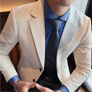 Мужские костюмы Блейзеры Мужские вельветовые ткани Повседневный деловой костюмМужской приталенный модный пиджак для отдыхаМужская куртка Брендовая одежда Пальто S-5XL 231020