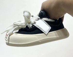 Smilerepublic dzieci chłopcy buty dziewczyny Smile Republic Chunk Canvas Sneakers Platform Sport Casual Shoe Tassels Starer Gwiazdy uwielbia gumowy gumowy poślizg yakuda dno