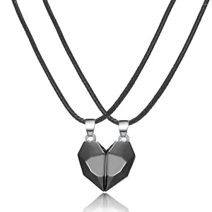 Pendant Necklaces 2pcs Wedding Jewelry Boyfriend Girlfriend Couple Necklace Gift Men Women With Sweater Chain Friend Magnetic Heart