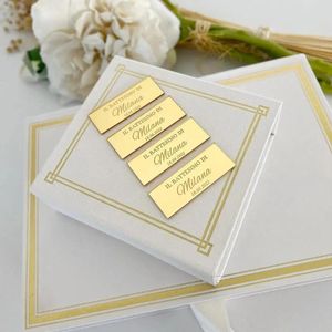 Zapasy imprezowe 50 szt. Spersonalizowane wygrawerowane etykiety odzieżowe Złote akrylowe uprzejmy ślubne wystrój Niestandardowy produkt Logo DIY