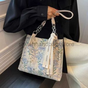 Axelväskor 2023 stor kapacitet tote canvas topphandtag påsar för mode broderi blommiga kvinnliga axelpåsar avslappnade bagstylishhandbagstore