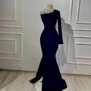 2023 oktober ASO EBI ARABISK Black Mermaid Prom Dress Pearls pärlor Evening Formal Party Second Reception födelsedagsengagemang klänningar klänningar mantel de soiree zj330