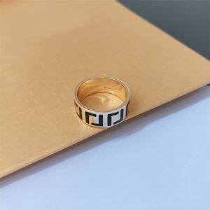 Designer Luxury F Ring Extravagant Enamel Hollow Gold Retro Stainless Steel Black Letter Rings Women Men Wedding Jewelry Lady Party Gifts