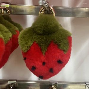 Portachiavi con pompon di fragola in pelliccia di Rex, portachiavi carino, borsa per auto, decorazione per bambini