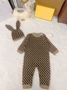 Marca bodysuit para recém-nascido de alta qualidade bebê rastejando terno tamanho 66-100 carta dupla jacquard macacão e chapéu de coelho oct15