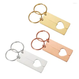 Nyckelringar 10/Set Blank Strip Heart Keychain för graverat datum och namn Love Keyring Gift Couples Girlfriends Pojkys Nyckelringar