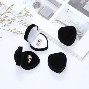 Jewelry Boxes Color Corduroy Heart shaped Box Single Ring Necklace box Velvet and Packaging 231019