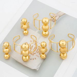 Collana Orecchini Set Moda Africano Anello braccialetto 3 set / lotto Placcato oro 18 carati Perline Gioielli per donne Matrimoni Francia Natale