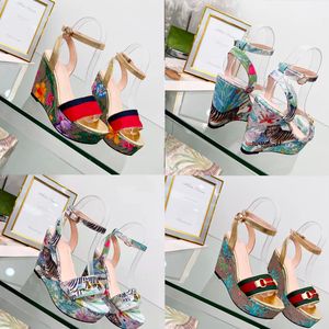 Designer Sandals Wedge Women Platform Heels Sandal Fashion Leather Sandal Designer Shoes High With Flowers Tiger Green Stripes Wedding Dress Shoes With Box NO379