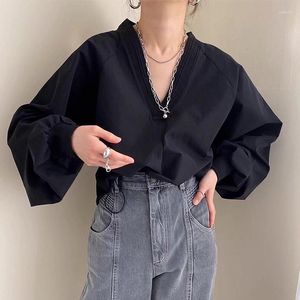 Kvinnors blusar Klädkvinnor Elegant White Black Blus V Neck Long Sleeve Shirt Retro Casual Basic Fashion Tops Blusa Pullover LA952