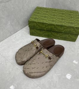 Sandali con zoccoli comodi da donna da uomo Pantofole con zoccoli in pelle piatta da uomo Ciabatte in peluche alla moda Taglia 35-46