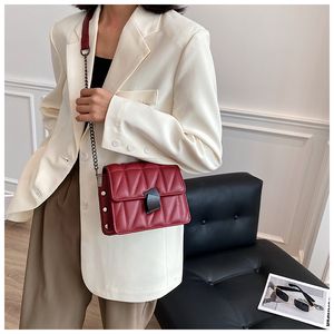 Tasarımcı Çanta Küçük Crossbody Sırt Çantası Tote Çanta Omuz Çantaları Çanta Kadın Kamera Çantaları Moda Lüks Deri Deri Kare Çantası Çantalar Alışveriş Çantası