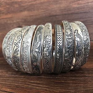 Armreif Retro Manschettenarmbänder Tibetsilber Metallschnitzerei Fisch Elefant Blume Armreifen Vintage Gypsy Schmuck Weibliche Geschenke 231020