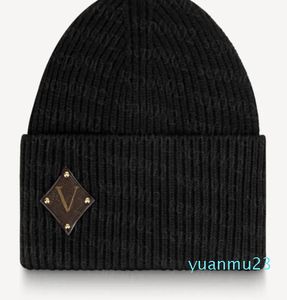 Designers Wool Knitted Beanies Solid Color Casual Beanie Men Women Windproof Cap Couple Autumn Winter Top Quality