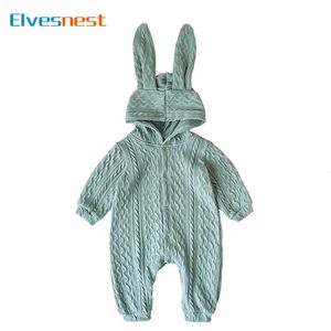 Rompers Vintage Gruby nici ubrania dla dzieci chłopcy Rompers z kapturem z kapturem Born Girl Romper Winter Infant Ubranie 1-3 lata 231020