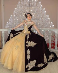 Czarno -złota z koralikami perłowa suknia balowa quinceanera sukienka księżniczka z ramion Słodka 16 sukienka Tiulle Vestidos de Gala