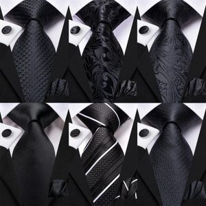 Gravatas de pescoço Hi Tie Preto Floral Seda Gravata de Casamento para Homens Handky Cufflink Elegante Gravata Designer de Moda Festa de Negócios Dropshiping 231019