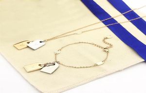 Mode Halskette Armband Schmuck Sets Mann Dame Frauen Metall Gravierte Initialen Doppel Quadrat Anhänger Nanogramm Tag Halskette Armband1901608