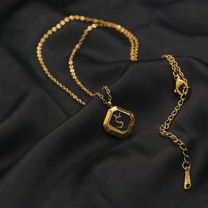 Collana di design Collane con ciondolo con lettera di marca per donne Accessori per gioielli di lusso da sposa Regali di Natale