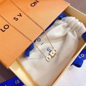 Premium Style Jewelry Necklaces Luxury Womens Lock Necklace Exquisite 18k Gold Plated Long Chain Classic Popular Brand Accessories307K
