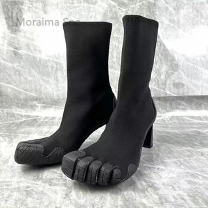 Stivali Calzino lavorato a maglia a cinque dita per le donne Novità Stile Tacchi alti Barche Nero Rosso Caviglia corta Scarpe da donna 231019