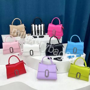 Luxury Designer väska axelväska crossbody väska tote väska 2023 ny stil väska handväska kvinnor väska mode väska remmar plånbok toppkvalitet läderväska