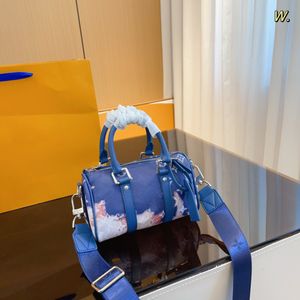 Designer Luxury Rubber Pillow Bag Eclipse Keepall Bandouliere 20 Blue Crossbody Shoulder Nano Tygväskor 7A Hög kapacitet för män Kvinnor M46804