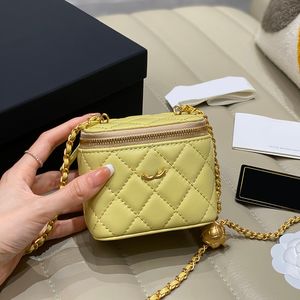 22B Women Designer Lambskin Diamond Lattice Cosmetic Case Mini Box Bags With Mirror Gold Metal Hardware Matelaase Chain Crossbody Shoulder Handbag Card Holder 11cm