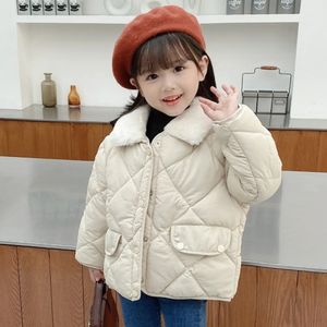 ダウンコート秋の冬の女の子をコートする子供たちの温かい綿パッジパッカキッズダイヤモンドチェッカージャケットアウトドアウォームパーカーベビー服231020