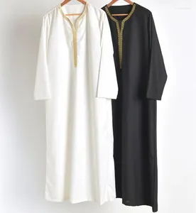 Roupas étnicas Jalabiyat Ramadan 2023 Paquistão Moda Muçulmana Bordada Manga Longa Jubba Thobes Solto Homens Islâmicos V-Pescoço Robe