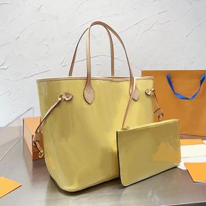 Bolsa de designer grande capacidade sacola de compras feminina ombro couro patente moda letras zíper carteira simples 40156