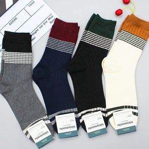 Skarpetki męskie Sock Sockred Plaid Print for Men Crew White Cotton Sox Korean Soft Kawaii Hosiery Autumn Winter Casual Stockings Prezent