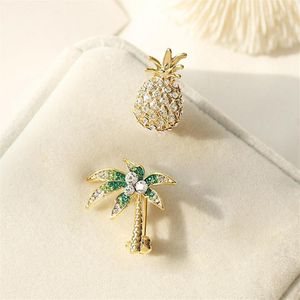 Pins Broschen Double Fair Tropical Style Brosche für Frauen Niedliche Ananas Kokosnussbaum Hellgold Farbe Abzeichen Pin Mode Jewelr246D