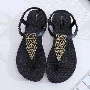 Sandaler för kvinnor 2023 Summer Flip Flops Bohemian National Wind Flat Slippers Platform Beach Shoes