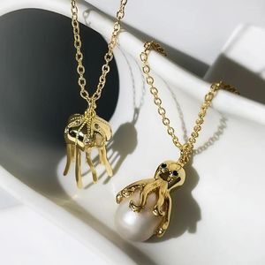 Pendant Necklaces Peri'sbox 18K Gold Plated Octopus Natural Freshwater Pearl Necklace For Lady Unique Jellyfish Ocean Jewellery