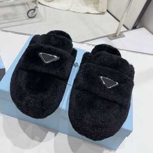 Winter Women Autumn Platform Slippers Brand Designer Classic Metal Triangle Sign Luxury Sandals Comfortable Wool Anti Slides Sole Fashion Ladies House