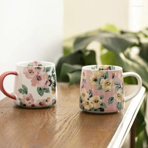 Tazze Tazza in ceramica floreale britannica Tazza per la colazione Amanti del latte Kawaii con set da caffè in paglia CL51303