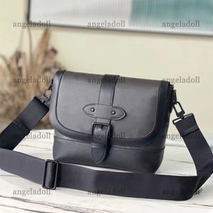 Borsa a tracolla media di design di qualità specchio 10A Borsa a tracolla media in tela rivestita da uomo da 36 cm Borse di lusso Borsa con patta nera Borsa a tracolla in tessuto con tracolla