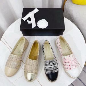 Tasarımcı Düz ​​Sıradan Ayakkabı Kadın Espadrilles Lüks Loafers Tembel Ayakkabılar Orijinal Deri Kadın Ayakkabıları Marka Konforlu Tuval Düz Bottom Balıkçı Ayakkabı