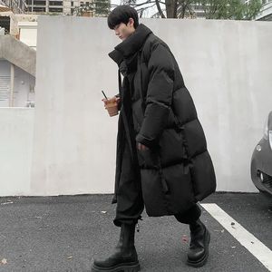 Herrarna ner parkas vinterjacka män varm mode överdimensionerad svart förtjockad lång kappa streetwear koreanska lösa män tjock överrock 231020