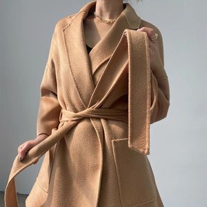 Women's Wool Blends 2023 Vintermode Simple Australian Wool Cashmere Coat Kvinnor Kort högkvalitativ vatten Rippel fördubblar Woolen 231020