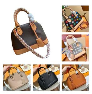 7a top quality Alma BB luxurys Lady Shell bags Fashion Casual Canvas Luggage Tags Small Lock ClassiFashion cal Shoulder Handbag high quality wallet